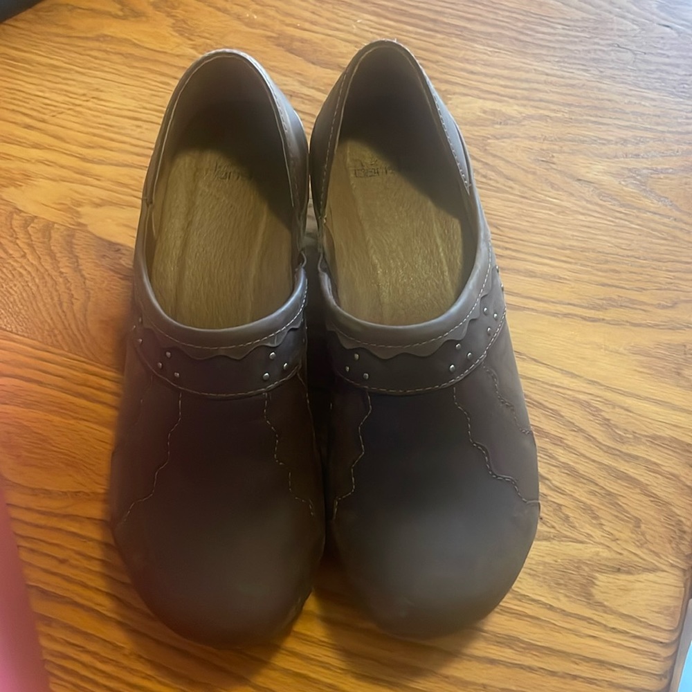 Nib Dansko Clogs. Size 41. - image 1